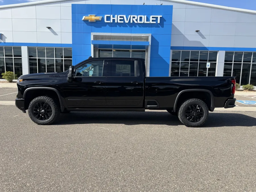 2026 Chevrolet Silverado 3500HD High Country | Photo 1 of 22