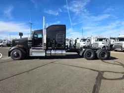2023 Kenworth W900 | Thumbnail Photo 8 of 21