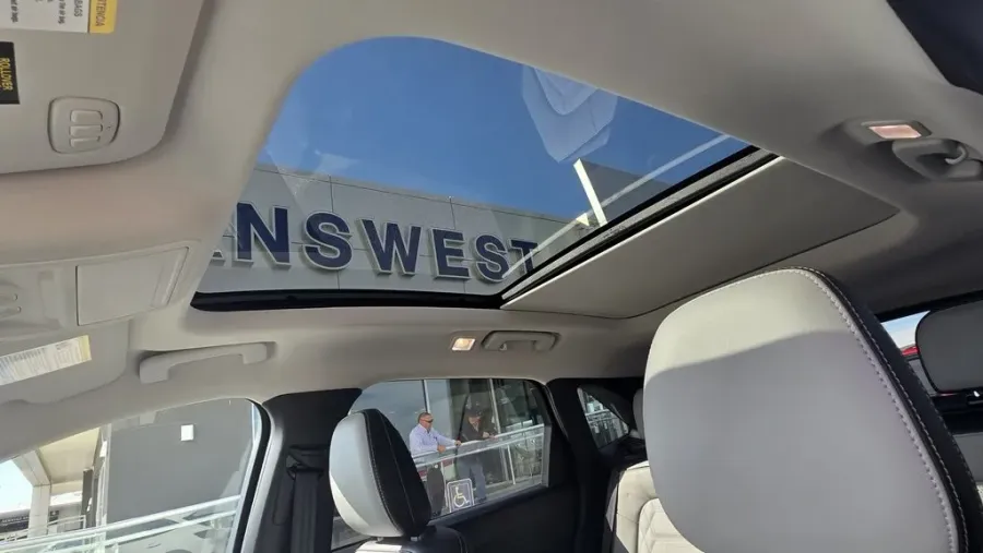 2023 Ford Escape | Photo 30 of 35