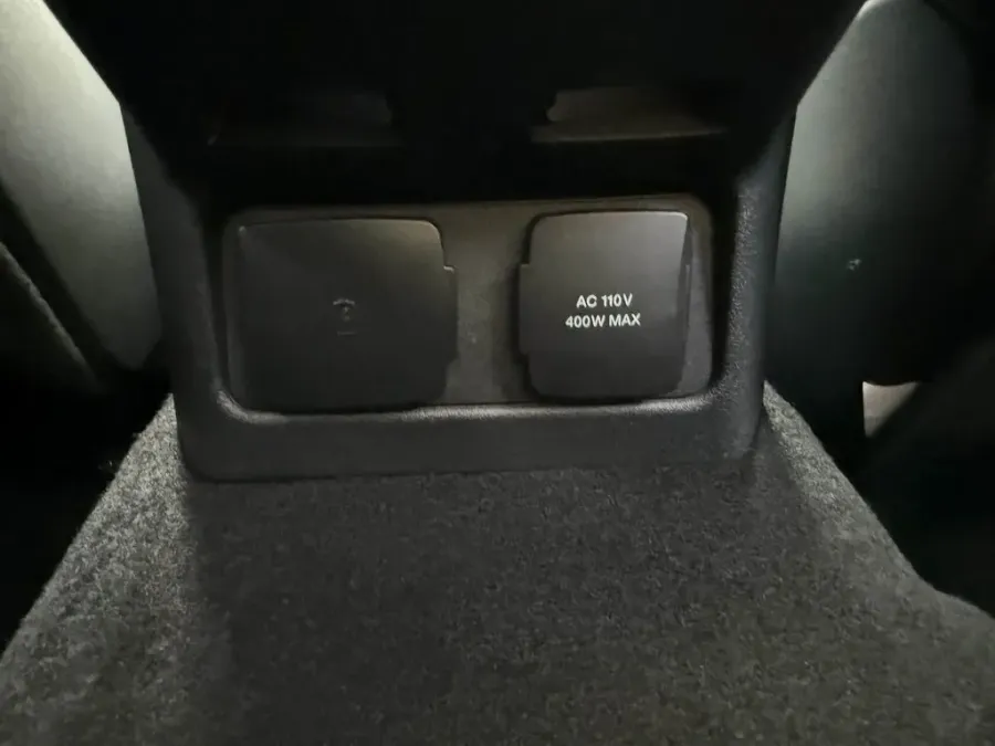 2025 Ford Bronco | Photo 27 of 28