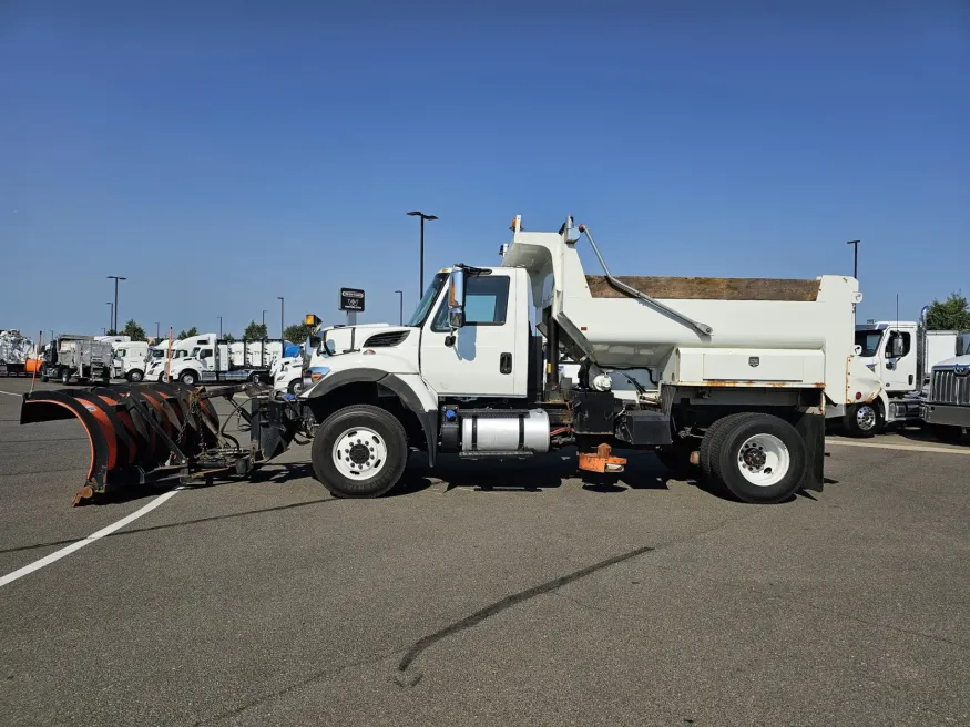 2018 International SR515 | Photo 4 of 28