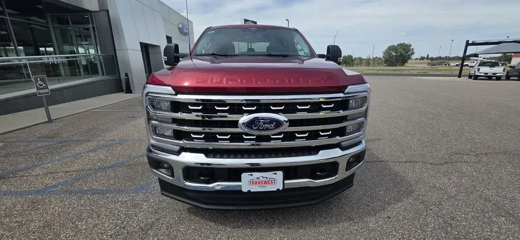 2026 Ford Super Duty F-250 | Photo 2 of 28