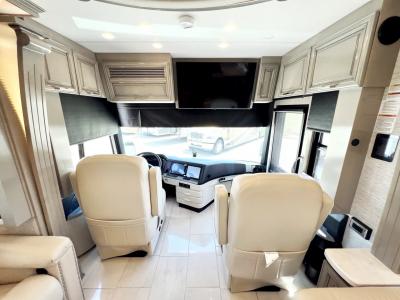 2023 Newmar London Aire 4569 | Thumbnail Photo 26 of 42