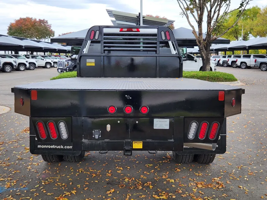 2025 GMC Sierra 3500HD CC Pro | Photo 12 of 28