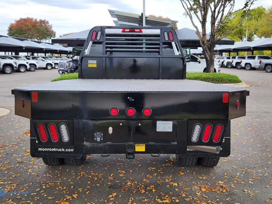 2025 GMC Sierra 3500HD CC Pro | Photo 12 of 28