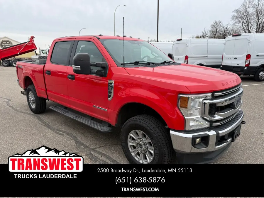 2022 Ford Super Duty F-350 XLT | Photo 16 of 21
