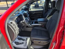 2025 RAM 1500 Big Horn | Thumbnail Photo 15 of 34