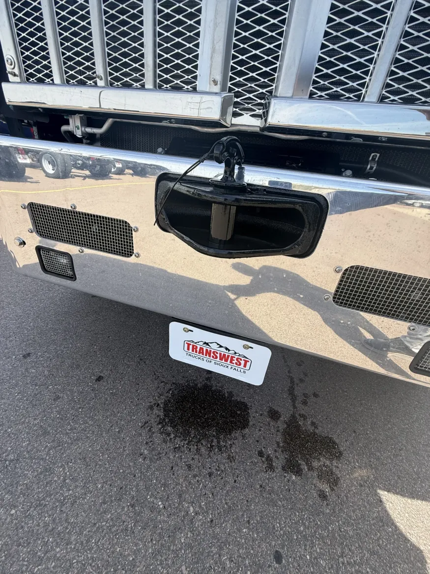 2027 Western Star 49X | Photo 9 of 12