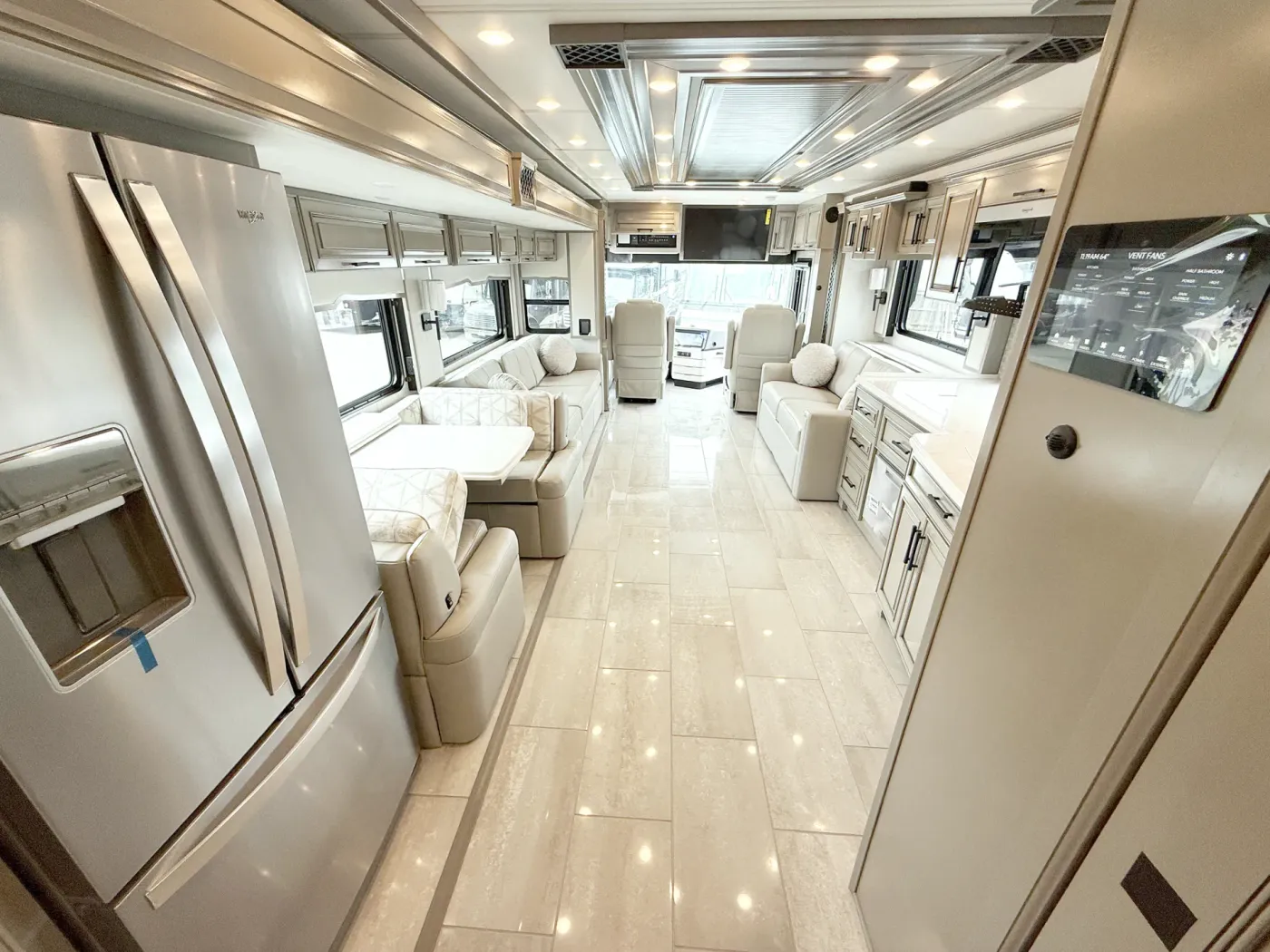 2026 Newmar London Aire 4551 | Photo 5 of 33