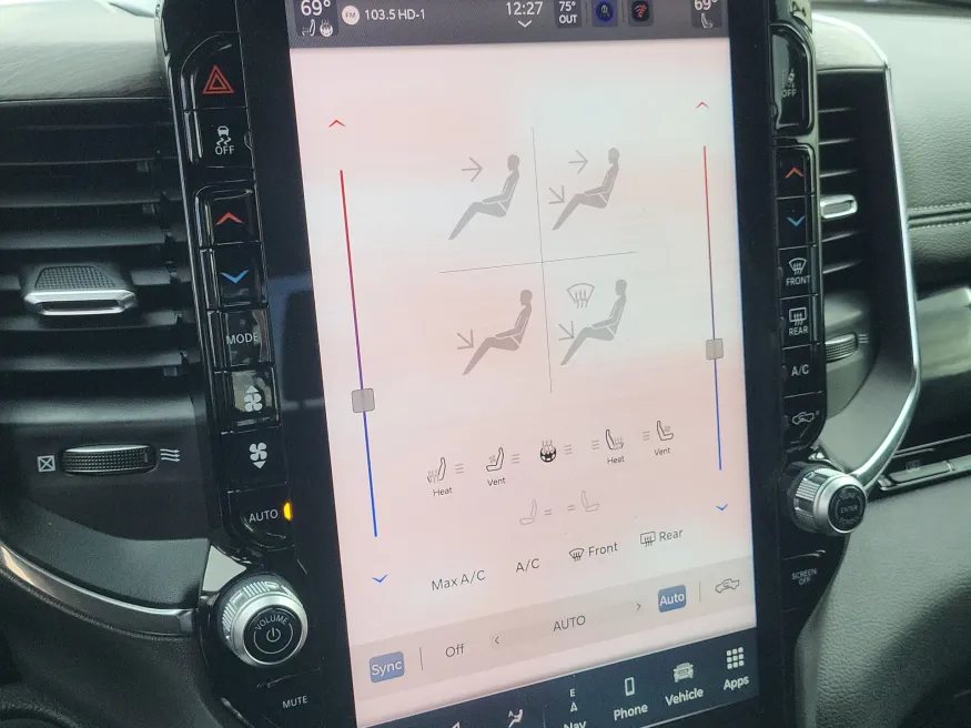 2025 RAM 1500 Laramie | Photo 15 of 26