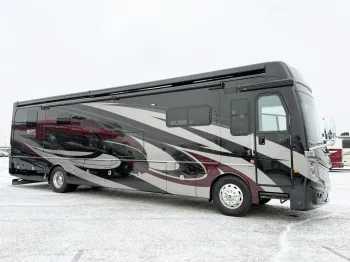 2019 Fleetwood Discovery 40M LXE