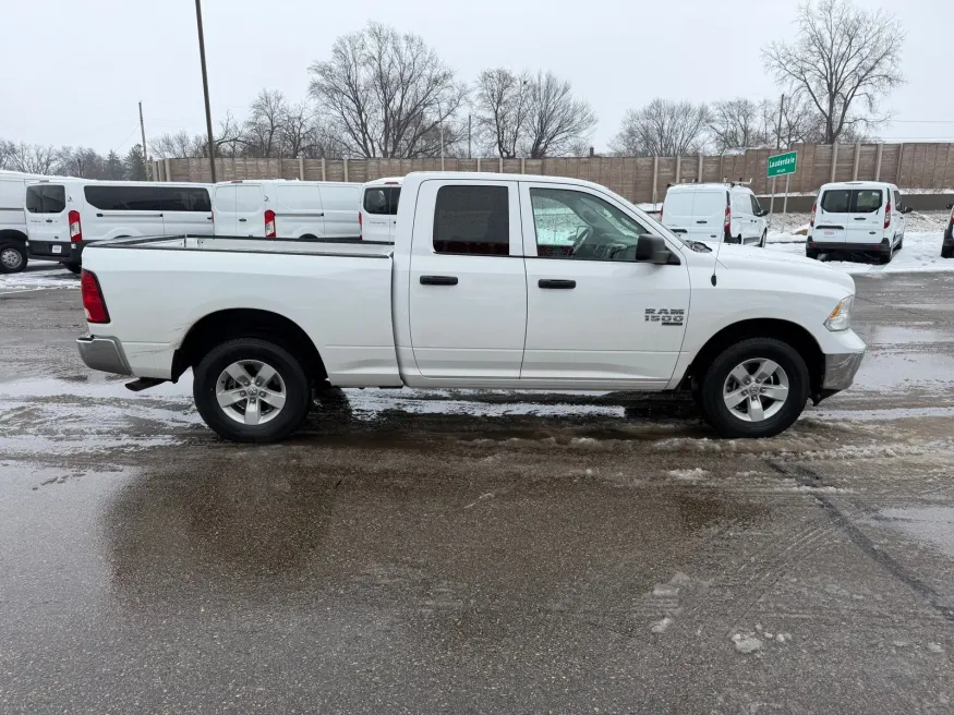 2024 RAM 1500 Classic SLT | Photo 5 of 21