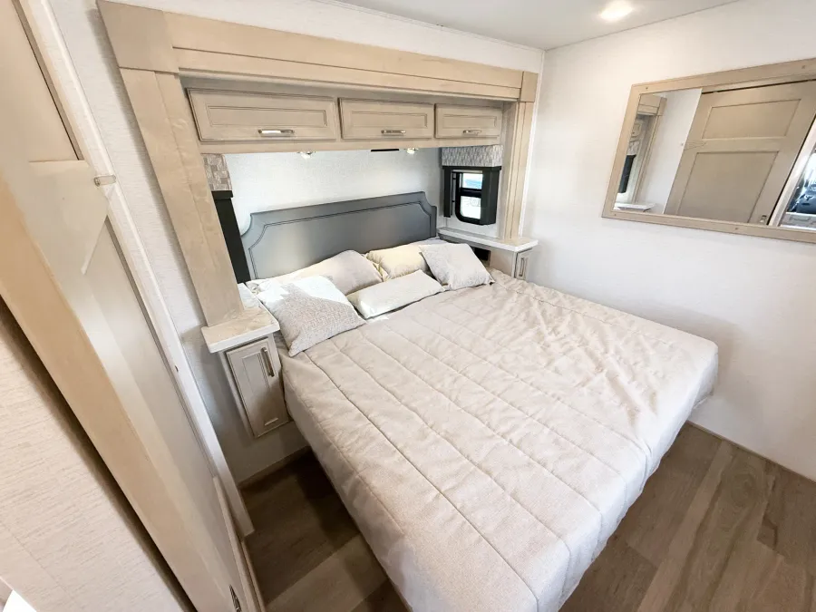 2026 Renegade Verona 36VSB | Photo 16 of 28