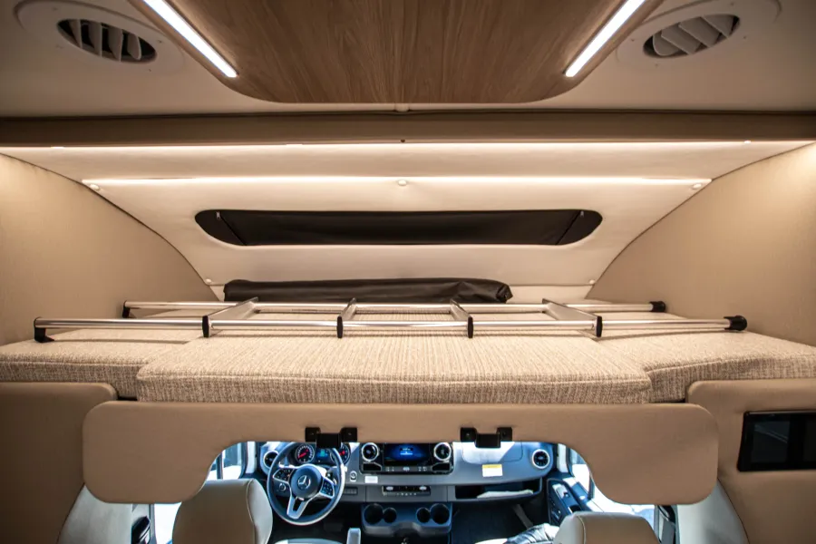 2026 Tiffin Wayfarer 25XPW | Photo 11 of 23