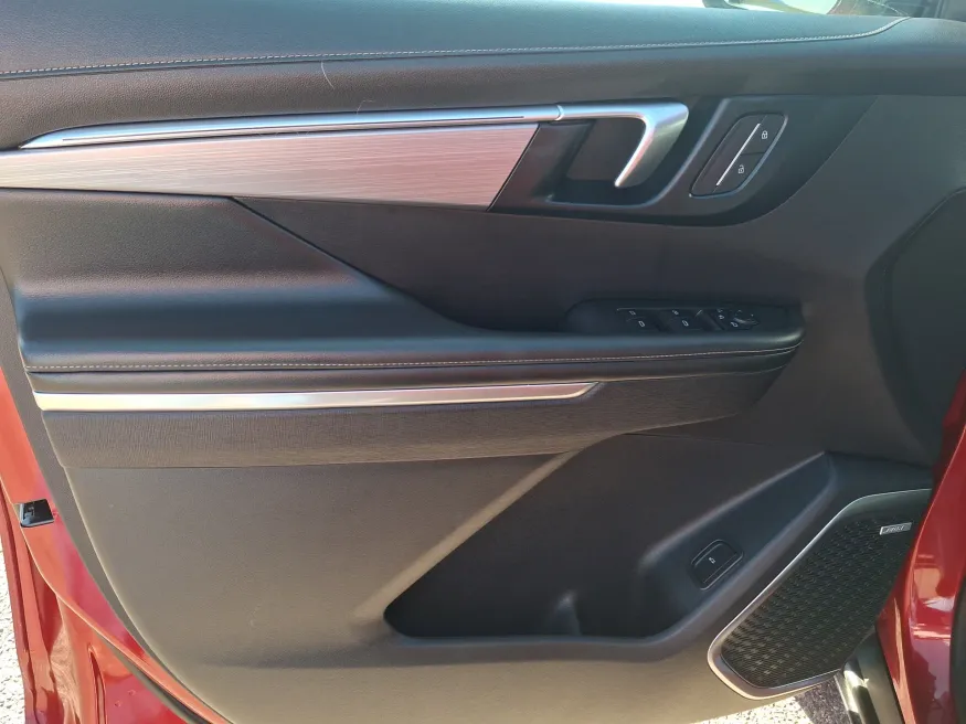 2025 Buick Enclave Preferred | Photo 12 of 18