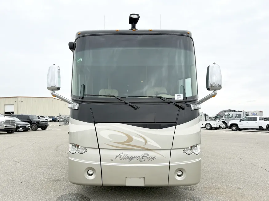 2010 Tiffin Allegro Bus 40QXP | Photo 6 of 12