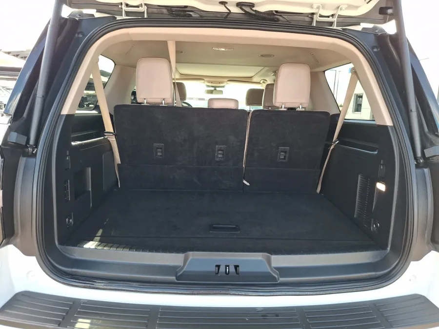 2024 Ford Expedition Max Limited | Photo 8 of 24