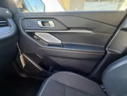 2026 Ford Explorer | Thumbnail Photo 29 of 32