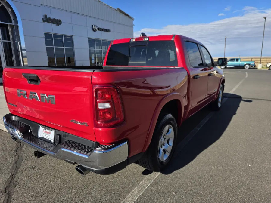 2025 RAM 1500 Big Horn | Photo 12 of 34