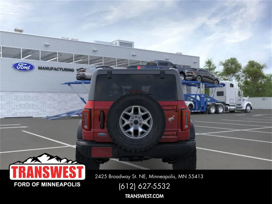 2025 Ford Bronco | Photo 5 of 25