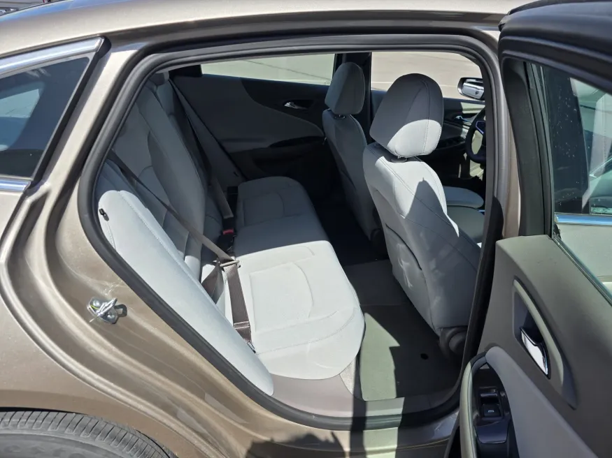 2022 Chevrolet Malibu LS | Photo 14 of 21