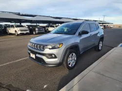 2022 Jeep Compass Latitude | Thumbnail Photo 3 of 22