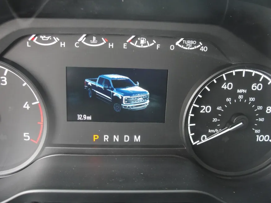 2026 Ford F-350 | Photo 9 of 16