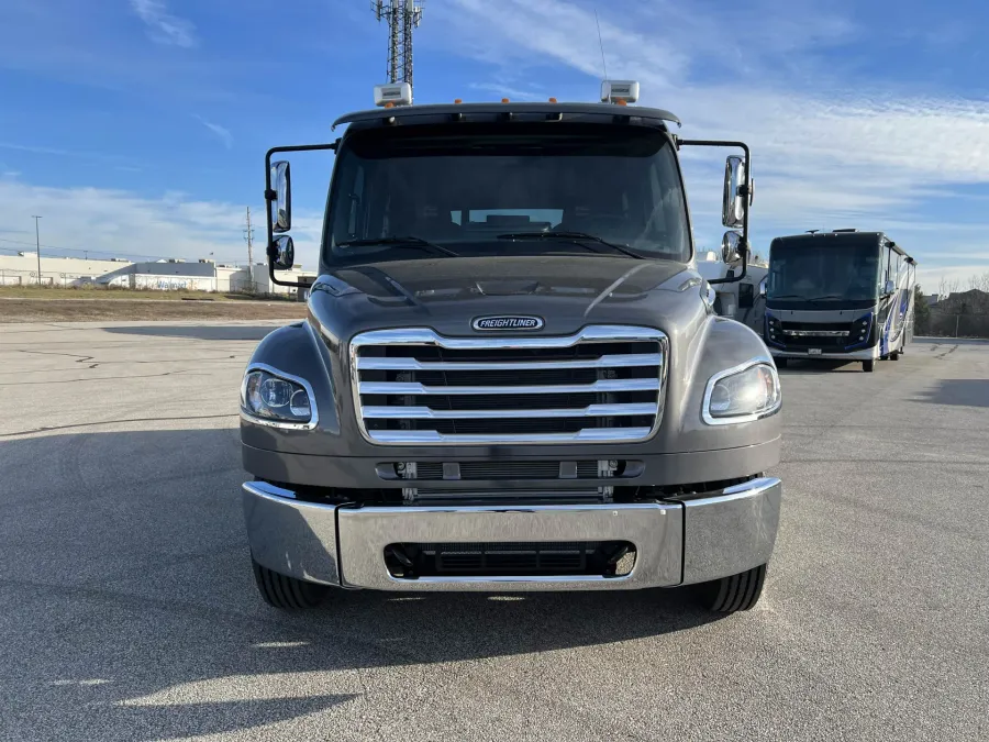 2024 Freightliner M2 106 Bolt | Photo 7 of 20