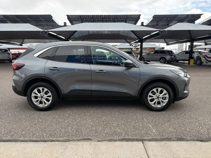 2024 Ford Escape Active | Photo 5 of 20