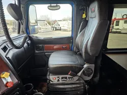 2020 Western Star 4900FA | Thumbnail Photo 8 of 28