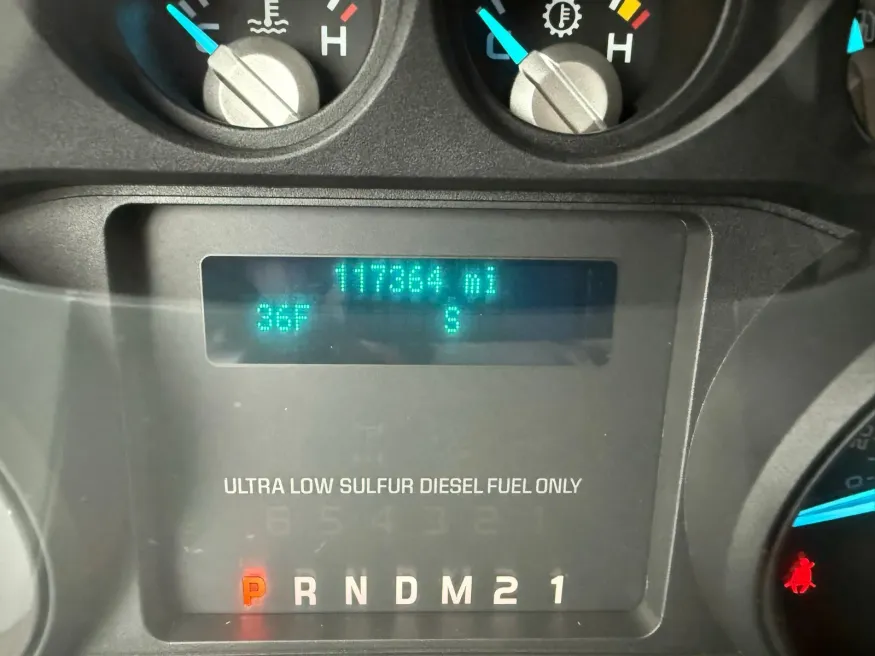 2016 Ford Super Duty F-550 XL | Photo 17 of 20