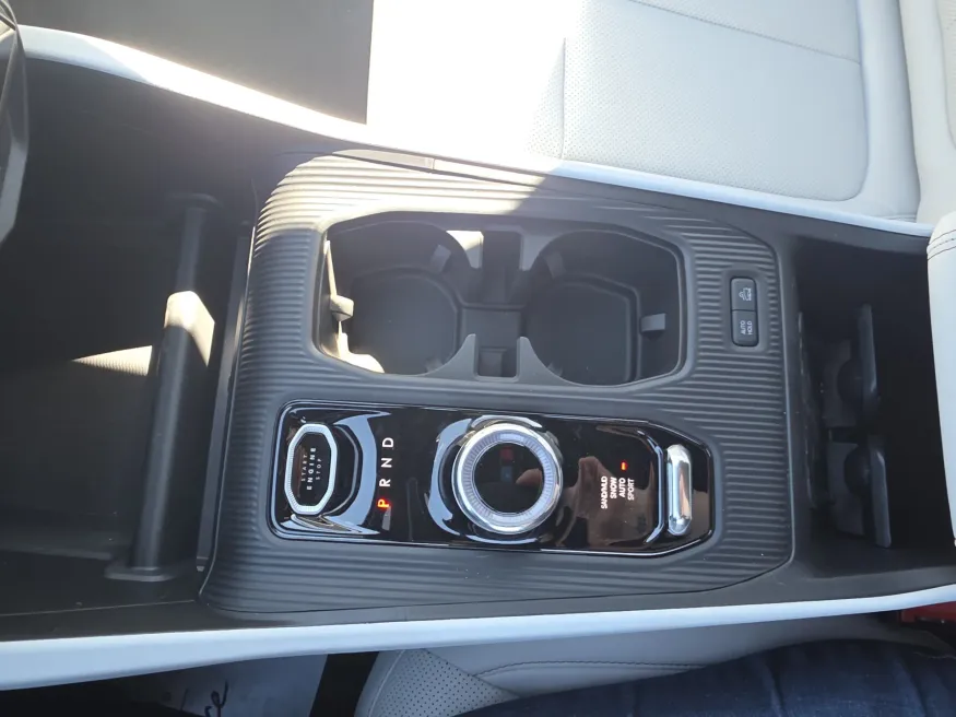 2026 Jeep Cherokee Limited | Photo 21 of 23
