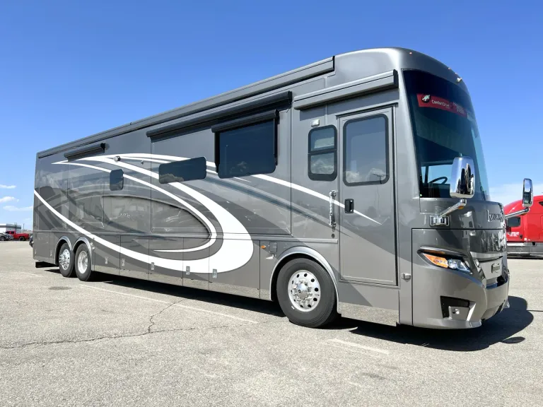 2023 Newmar London Aire 4569