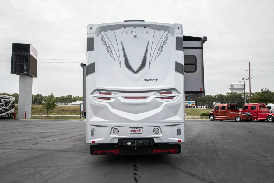 2026 Renegade Verona 36VSB | Photo 6 of 25