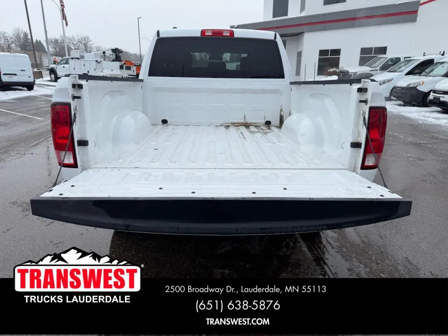 2024 RAM 1500 Classic SLT | Photo 16 of 21