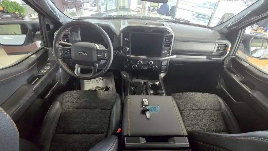 2025 Ford F-150 | Photo 22 of 26