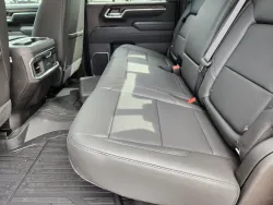 2025 GMC Sierra 2500HD SLT | Thumbnail Photo 10 of 32