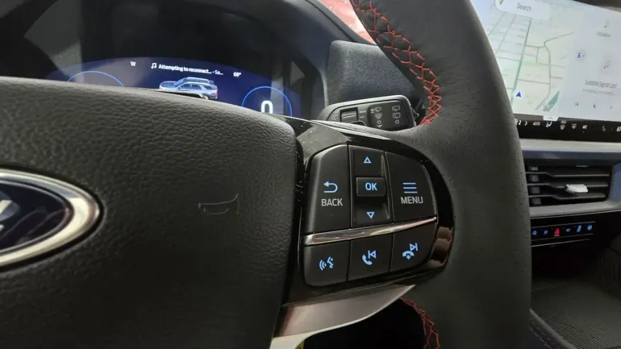 2026 Ford Explorer | Photo 19 of 36