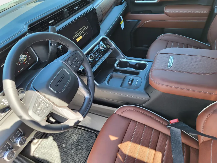 2026 GMC Sierra 2500HD Denali Ultimate | Photo 11 of 25