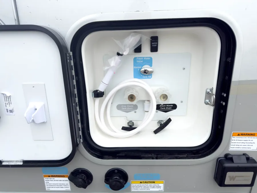 2027 Winnebago Navion 24R | Photo 27 of 29