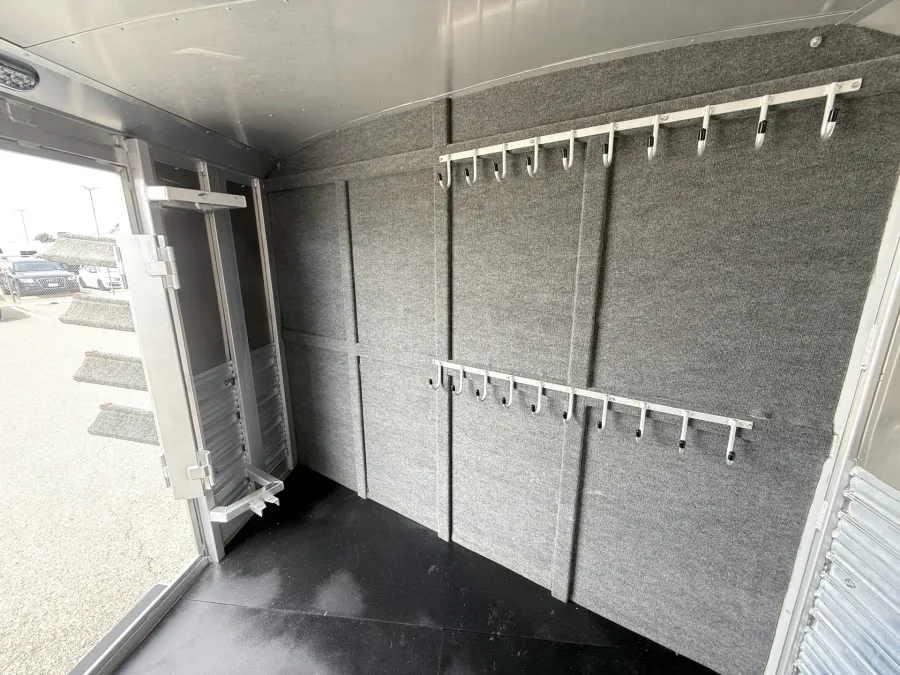 2023 Platinum Coach 4HBP | Photo 6 of 16