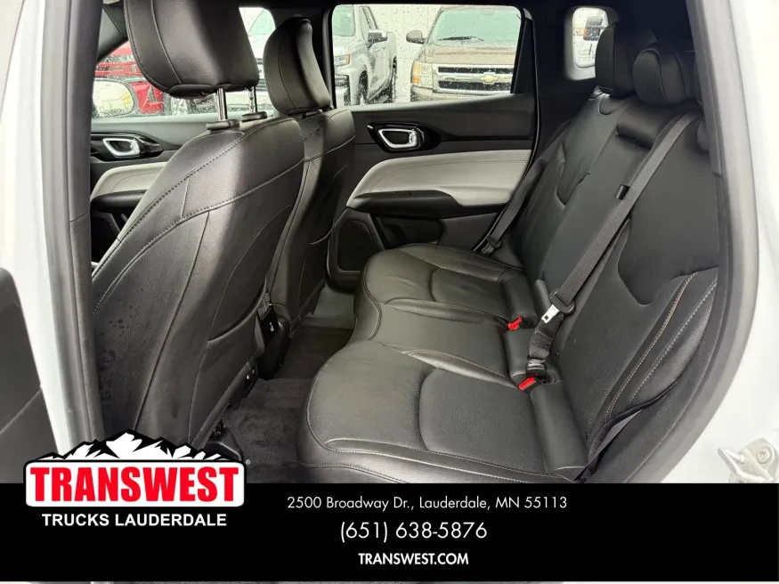 2024 Jeep Compass Limited | Photo 3 of 21