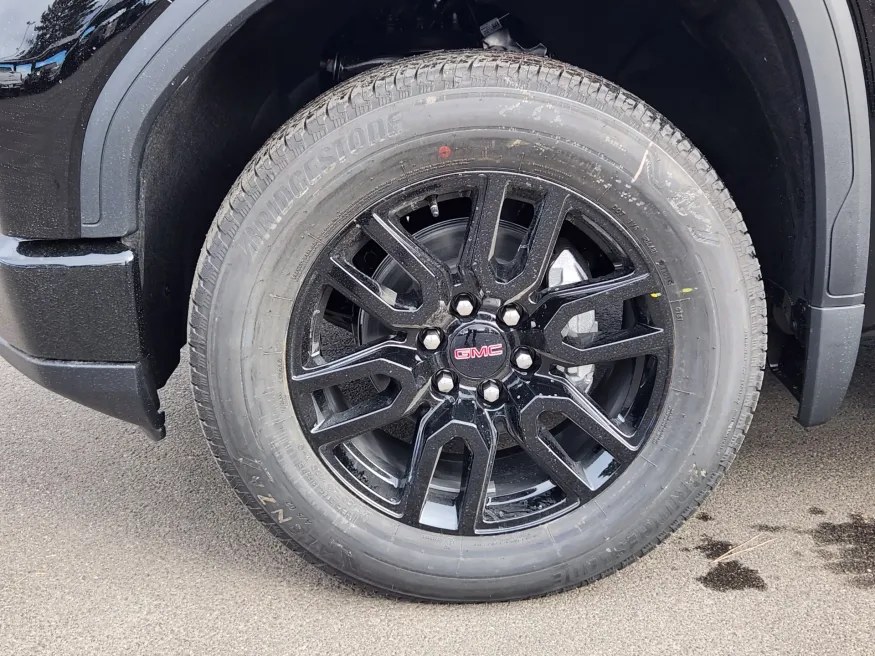 2026 GMC Sierra 1500 Elevation | Photo 5 of 23