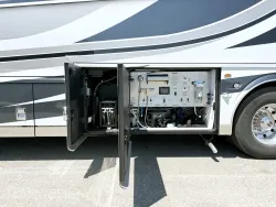 2026 Newmar London Aire 4551 | Thumbnail Photo 33 of 34