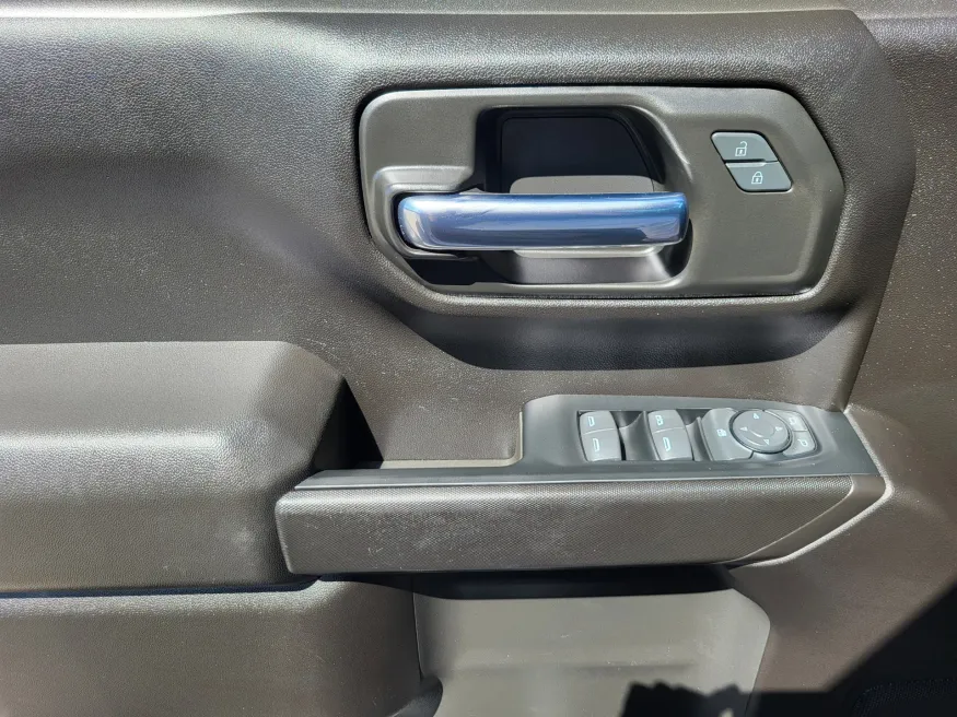 2024 GMC Sierra 1500 Pro | Photo 18 of 24