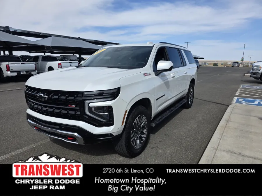 2025 Chevrolet Suburban Z71 | Photo 6 of 32