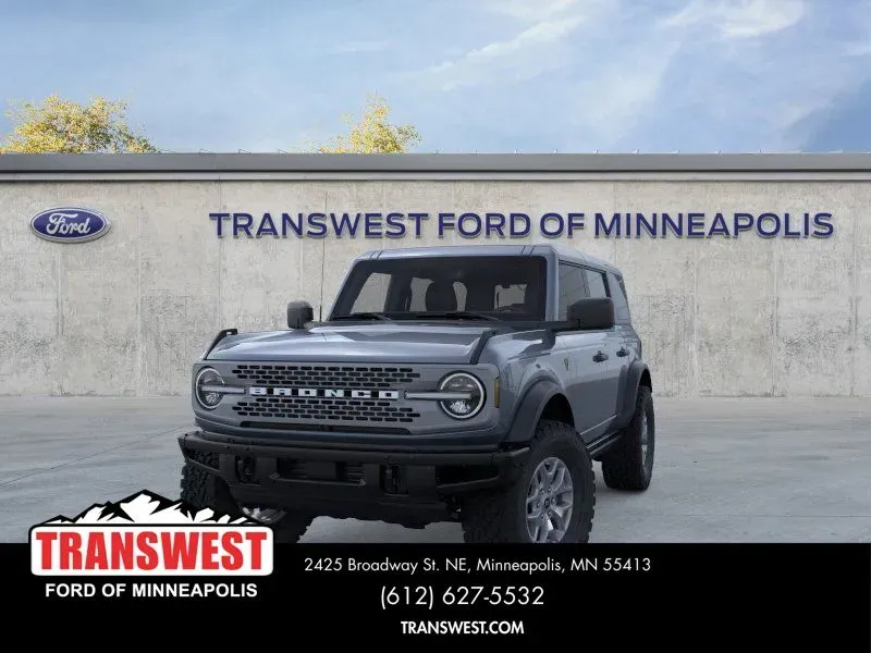 2025 Ford Bronco Badlands | Photo 1 of 25