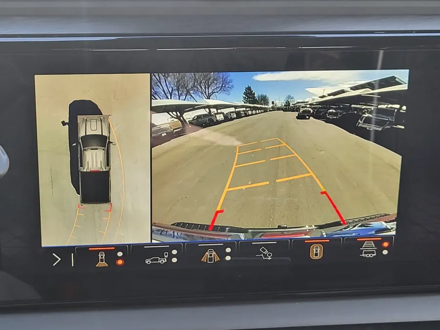 2026 GMC Sierra 2500HD AT4X | Photo 16 of 32