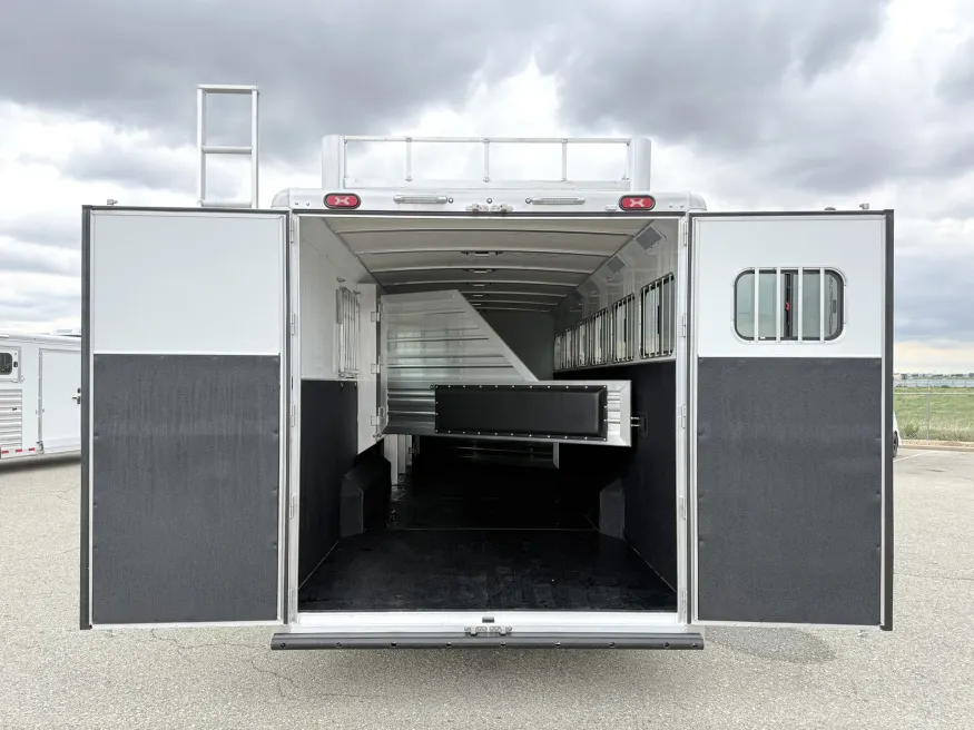 2027 Cimarron Norstar 6HGN | Photo 9 of 19