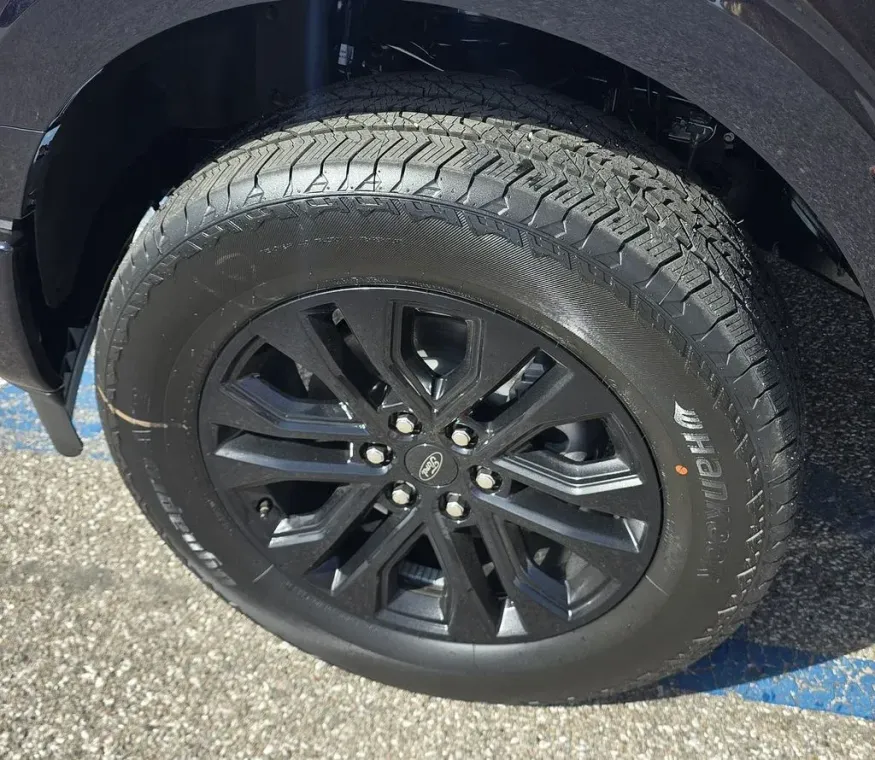 2026 Ford F-150 | Photo 10 of 31
